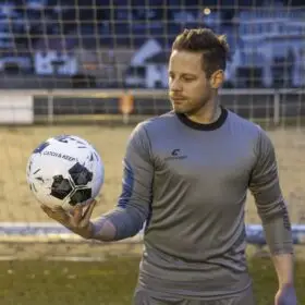Spielball Pro II White Catch & Keep Fussball für Erwachsene