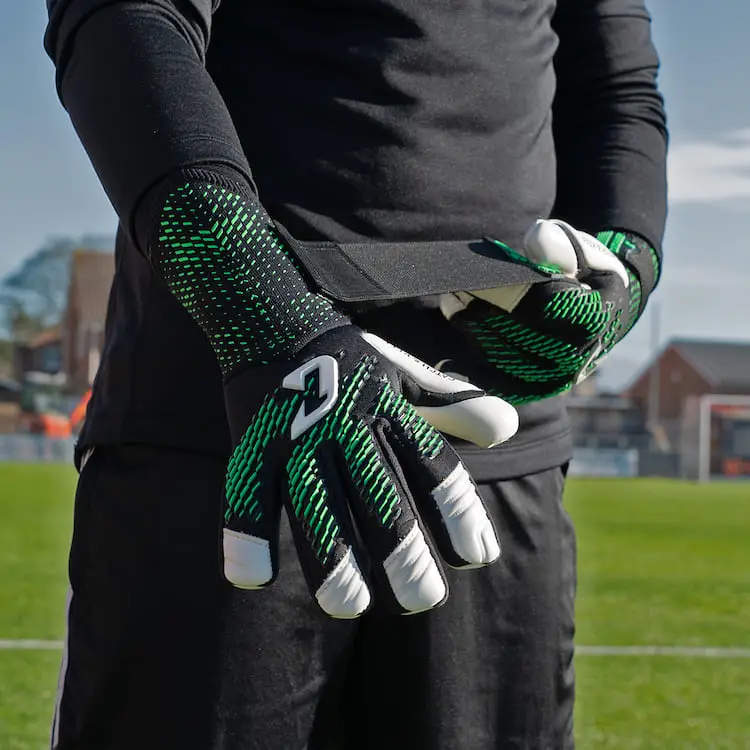 Elite Torwarthandschuhe Samurai (Neu Und Originalverpackt) In Baar Für CHF 75 – Mit Lieferung