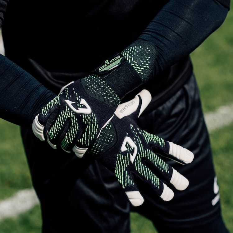 Revolution_Green_Catch_and_Keep_Torwarthandschuhe_neu