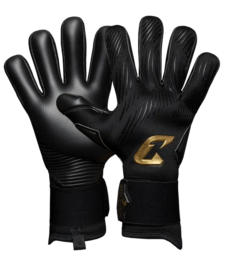Profi Torwarthandschuhe in Schwarz von Catch & Keep: Der Invictus mit Mega Grip