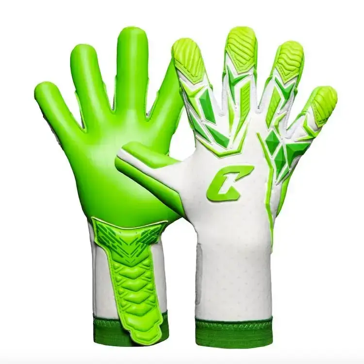 Profi-Torwarthandschuhe mit Extra Grip bei Regen: der Vivor in Grün - nur bei Catch and Keep