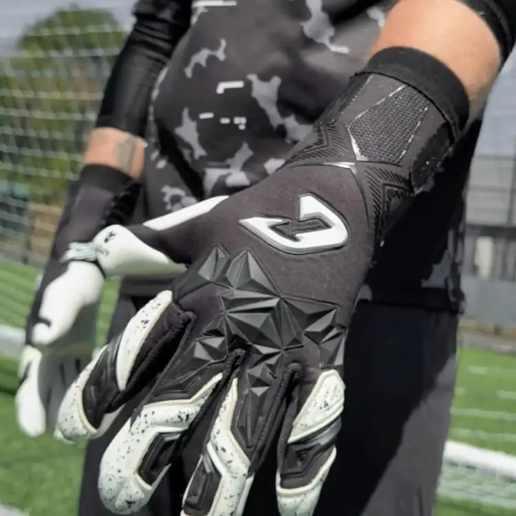 Bildschirmfoto 2025-08-19 um 20.05.21