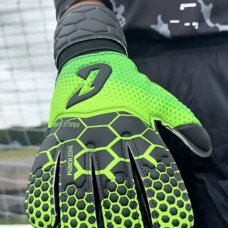 Bildschirmfoto 2025-08-20 um 11.32.40