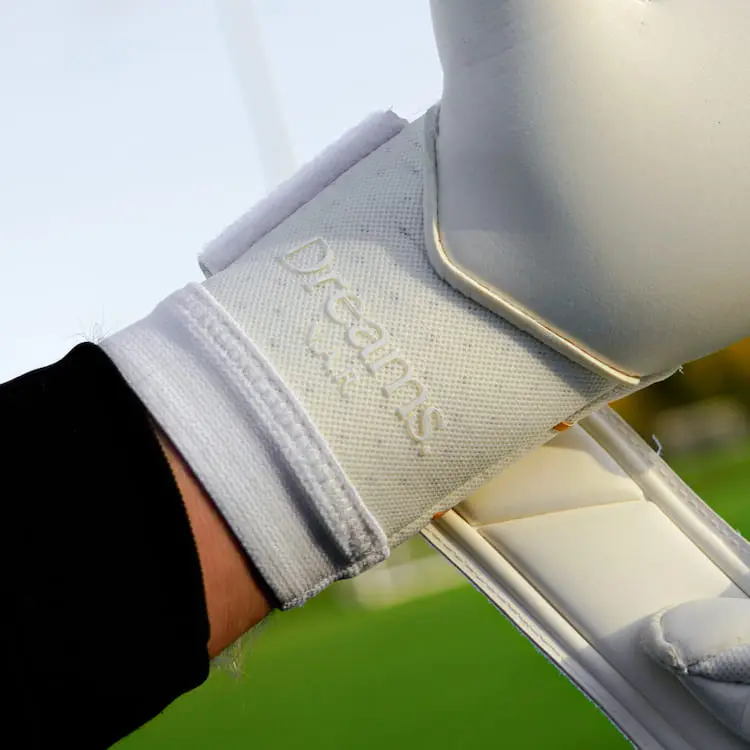 Dreams by N.A.R. Catch and Keep weiße Torwarthandschuhe