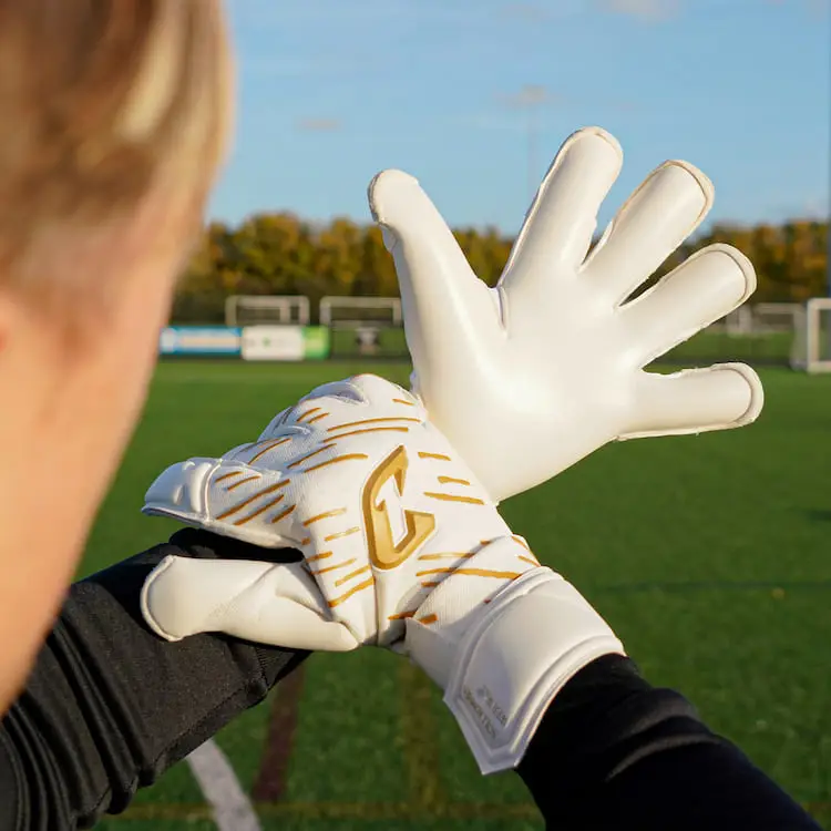 Dreams by N.A.R. Catch and KeepDreams by N.A.R. Catch and Keep Handschuhe für Torhüter