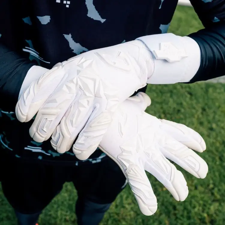 Pulse X All White Catch and Keep Torwarthandschuhe 3