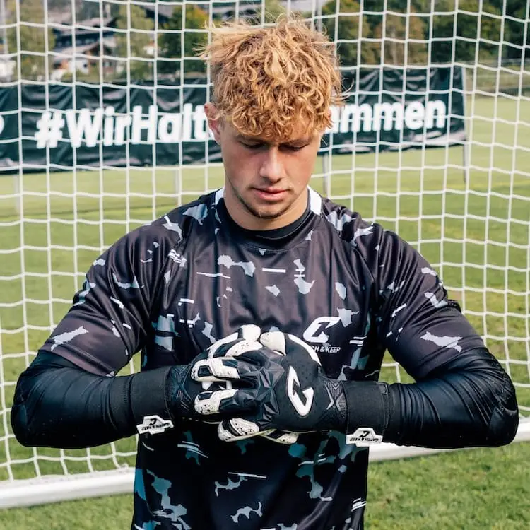 Pulse X Black Catch and Keep Torwarthandschuhe 7