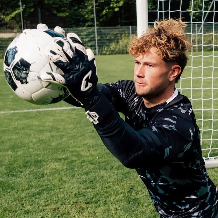 Pulse X Black Catch and Keep Torwarthandschuhe 9