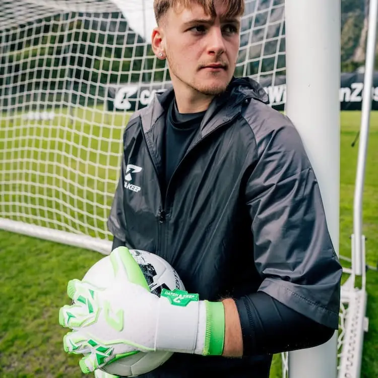 ViVor Freaky Green Catch and Keep Torwarthandschuhe 4