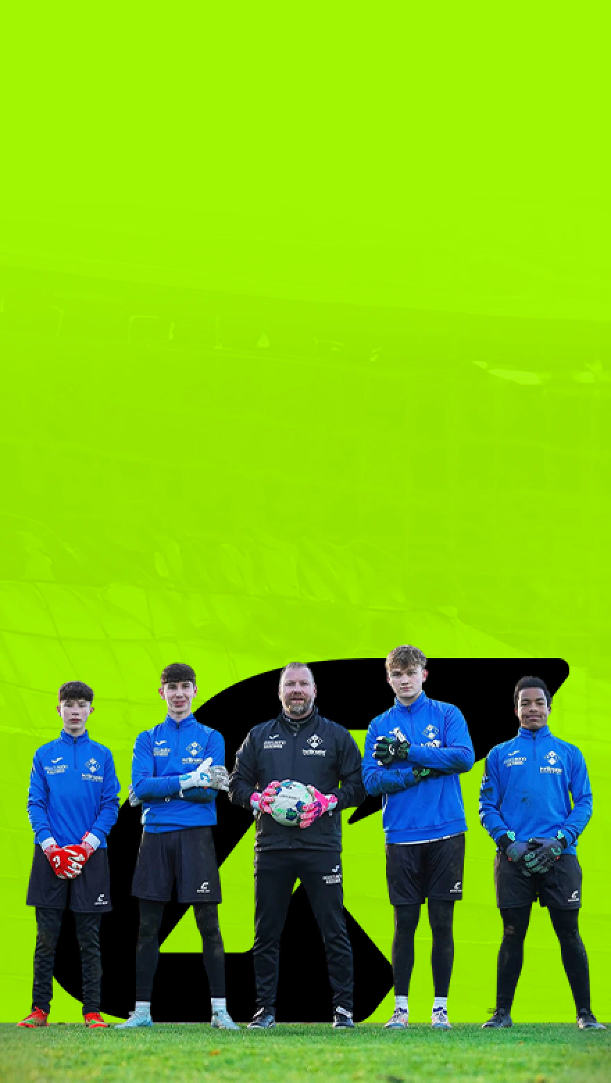 Das Catch & Keep Keeperteam auf dem Fußballplatz
