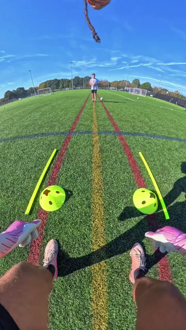 Icon Pink in Aktion – Catch & Keep Torwart-Video