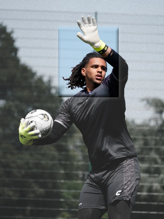 Focused on the pitch 

Focused on the details