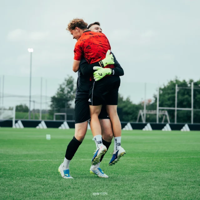 🇩🇪 Ein Tag. Viele besondere Momente:
Zum zweiten Mal waren wir als Partner von Young Bafana beim Kick for Hope mit dabei.

Mit dem Turnier wurden Spenden für das Players Restaurant von Young Bafana gesammelt, damit die Spieler in 🇿🇦 neben Training und Unterricht gesunde Mahlzeiten erhalten. Wir sind dankbar, dazu einen kleinen Beitrag leisten zu können.

Sportlich haben wir uns dieses Jahr bis auf Platz 2 gekämpft 🥈. Der Pokal muss also noch ein Jahr warten… 😉

Swipe durch und erlebe den Vibe des Kick for Hope 2026. 📸 Shoutout an @sti7i für die großartigen Bilder und Polaroids.

Danke an @young_bafana, @youngbafana_dach und alle, die diesen Tag möglich gemacht haben. 💙

Und hey, Team C&K: Ihr wart der Hammer. Wir freuen uns schon aufs nächste Jahr!

—

🇬🇧 One day. So many unforgettable moments:
For the second year in a row, we were proud to be part of Kick for Hope as a partner of Young Bafana.

The tournament raised funds for the Young Bafana Players Restaurant, helping provide healthy meals for the players in 🇿🇦 alongside their training and education. We’re grateful to play a small part in supporting this mission.

On the pitch, we fought our way to a second-place finish this year🥈. Looks like the trophy will have to wait one more year… 😉

Swipe through and experience the vibe of Kick for Hope 2026. 📸 Shoutout to @sti7i for the incredible photos and Polaroids.

A huge thank you to @young_bafana, @youngbafana_dach and everyone who made this day possible. 💙

And hey, Team C&K: You were amazing. We can’t wait to be back next year!